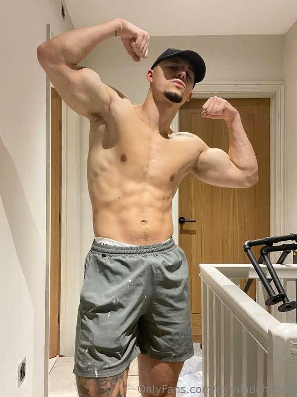 You like muscles?