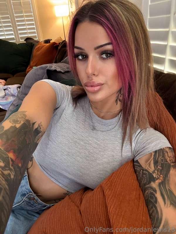 going live at 11am mst today don’t miss it ❤️