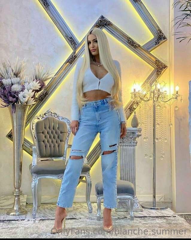 Admire me, worship me, tell me how much you need me 😈