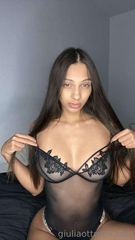 ***TIPPA 6$ PER RICEVERE UN VIDEO SPECIALE*** 🙊
si hai capit..