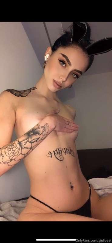 Sono una conglietta sexy?😏
Ti aspetto in chat😈🐷