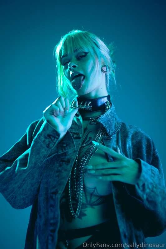 mehr davon kommt noch 😏⛓️🖤