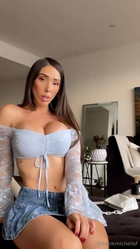 Estoy hecha para ser tu debilidad, lo sabías? 😏💋