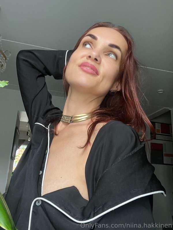 Mun huulet on turvonneet ja märät, ne odottaa sun likasinta ..