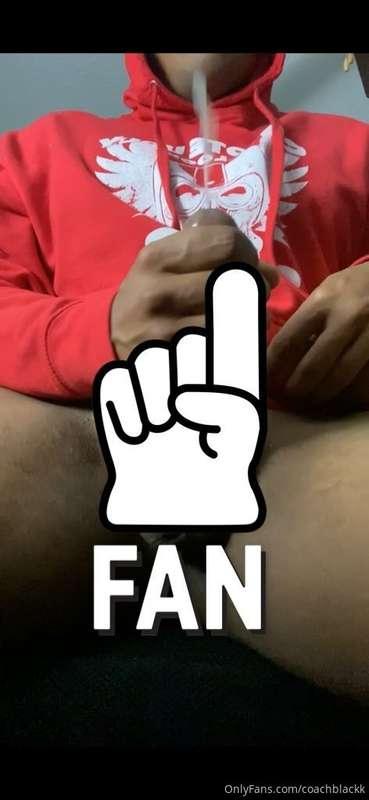 watch me spray my cum everywhere when I play with myself 💦💦🥵