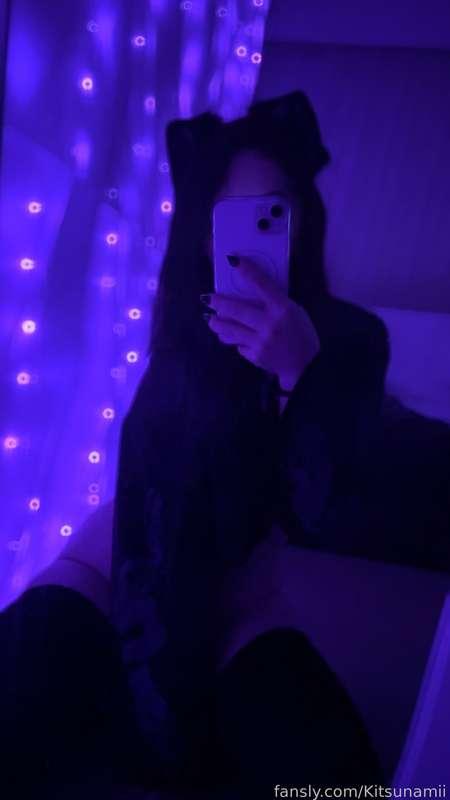 Cute cat girl pics for you! A little POV video of a cat girl sucking you off too~ should I do a longer one with sound ? I have a toy to practice on.. let me practice on you? 💜