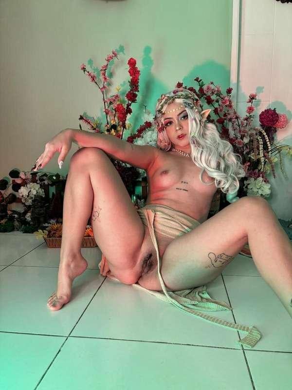 Beautiful e-girl @luluanime 💕 in search of hot cock 🍆 I am v..