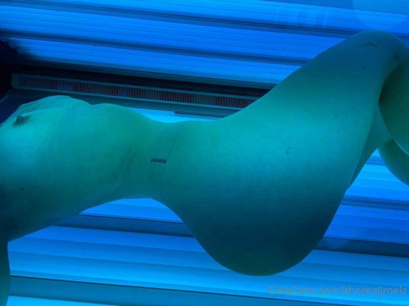 getting bronzed for daddy