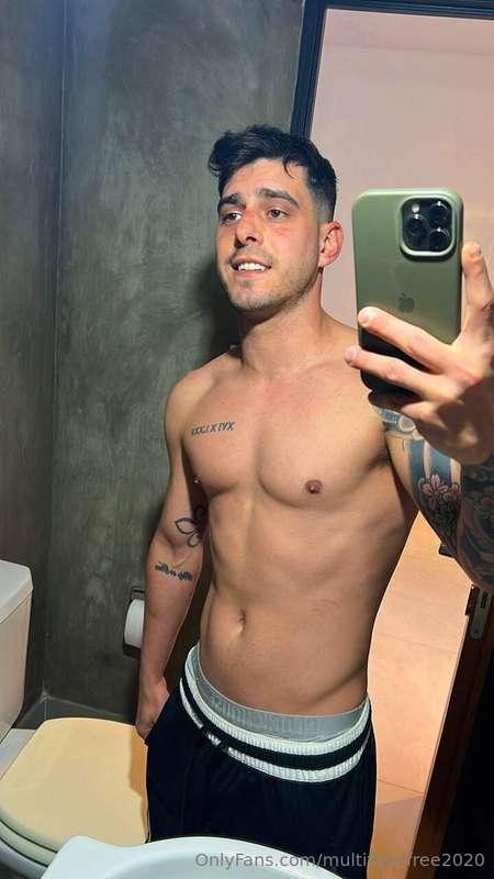 🍼𝐹𝑅𝐸𝐸 𝑃𝐴𝐺𝐸 🍼𝐹𝑅𝐸𝐸 𝑃𝐴𝐺E🍼@tattooedprince1 @tattooedprince1𝔸𝕣𝕖 𝕪..