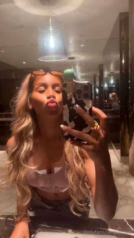 thejennafoxx image #4
