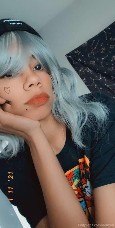 Don't be shy to ask me things in my DMs
 They are open for y..