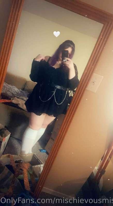 I had a date last night, what do you think of my outfit? 👀👀
..