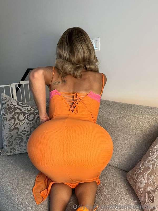 Happy humpday 🍊 