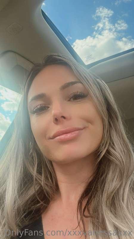  check your messages babe...I wanna make your cock throb for..