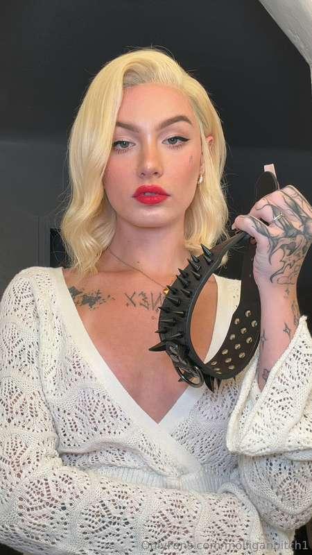 molliganbitch1 image #0