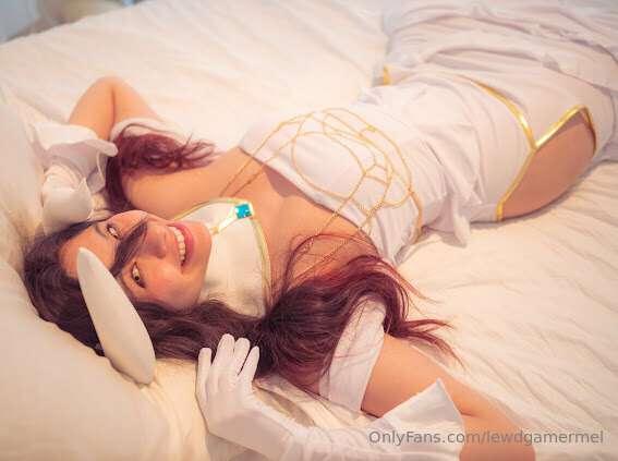 The Albedo photoshoot is finally here! 
Lots of topless pics..