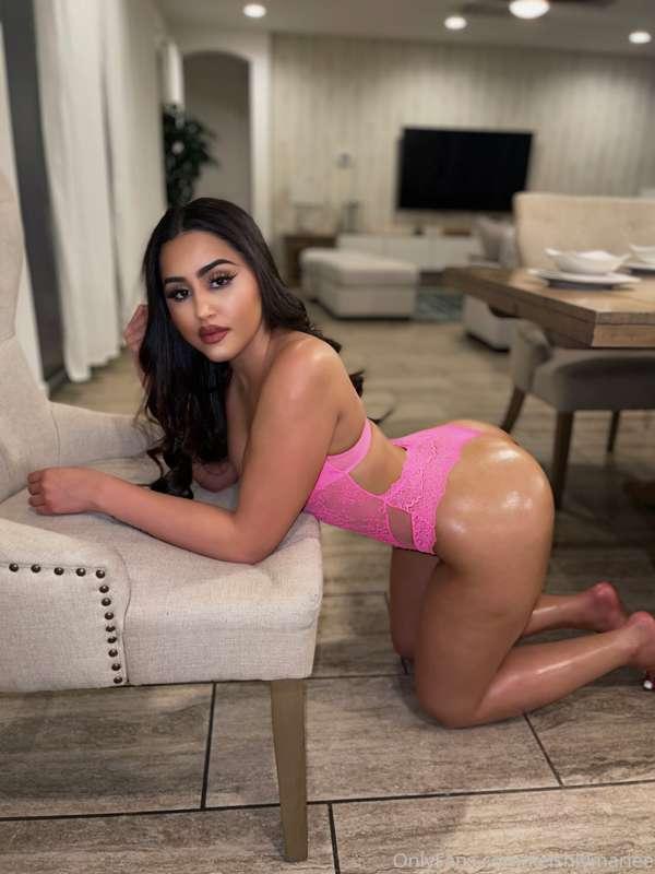 Check dm for all new content 🌸