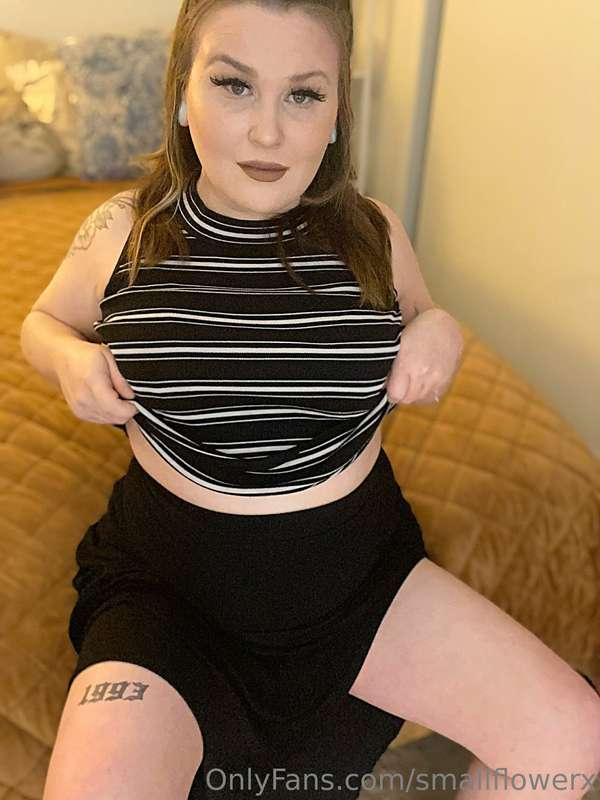 What do you think of my outfit today? ❣️