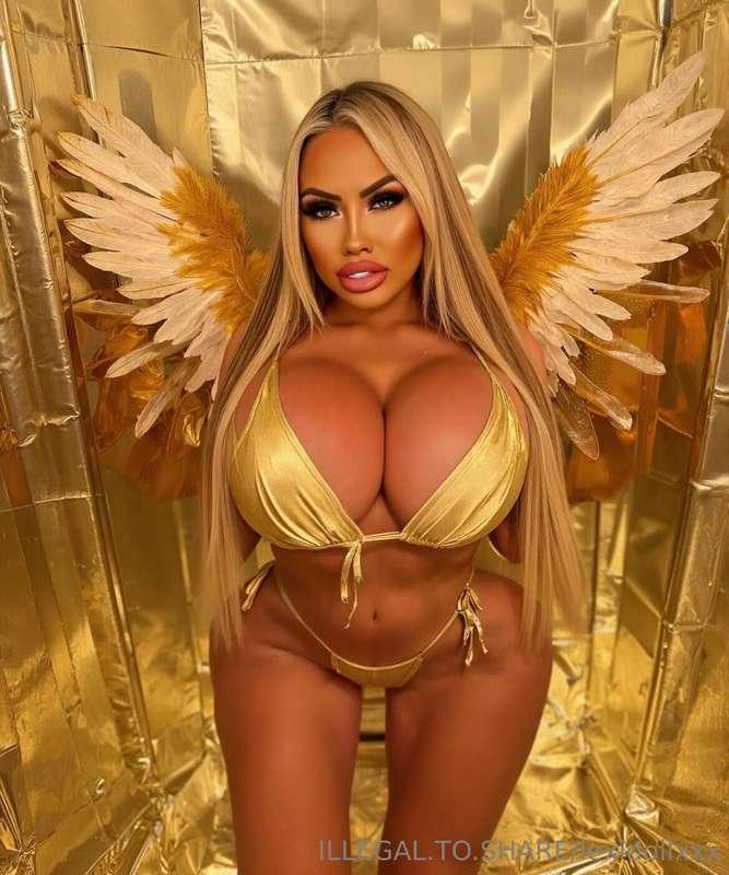 Golden Angel with dirty thoughts 😈😈