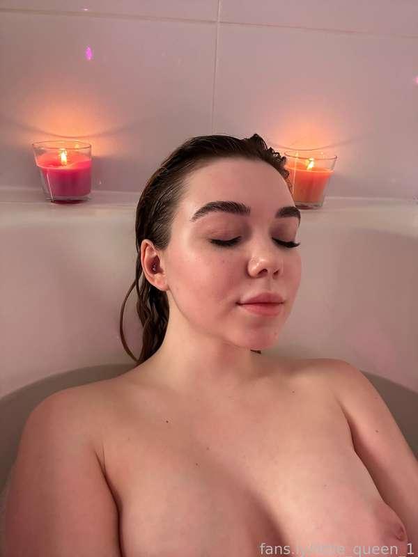 myelliqueen image #1