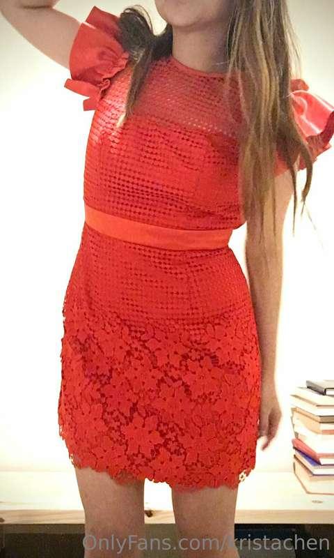 just realized I haven’t seen this dress since 2020 so now my..