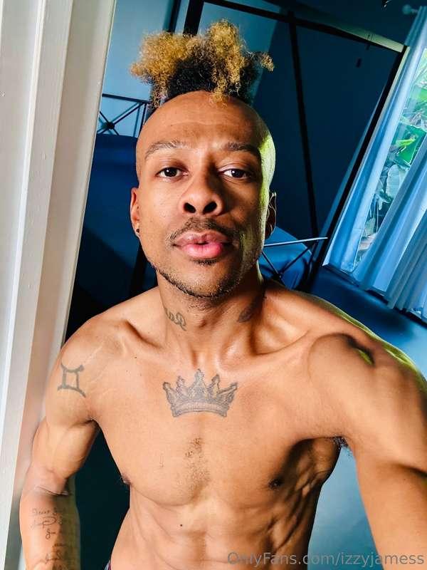 Mr. Sexy Time 😈 Swipe right if you want to see what’s below ..