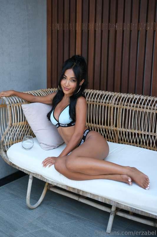 I hope petite girls are on your to do list 👙💦