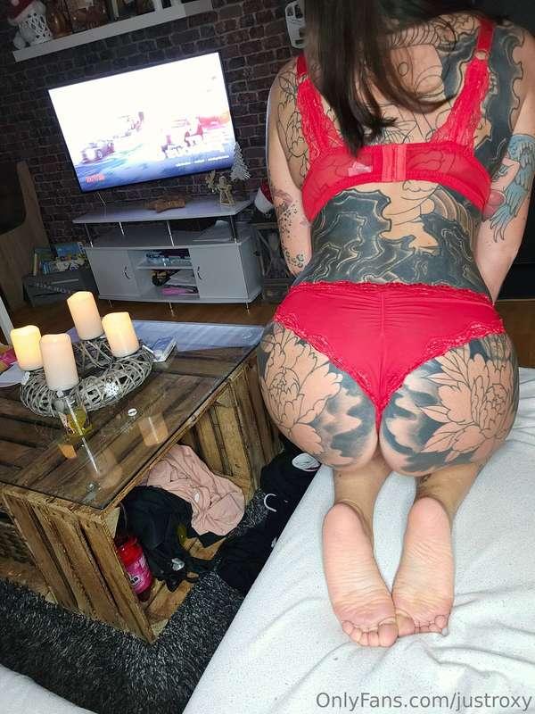 swipe to bend me over 💋