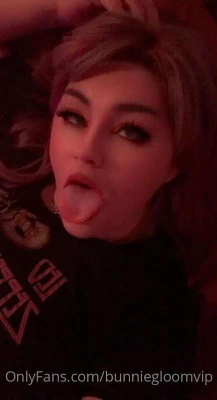 Cum here 😜