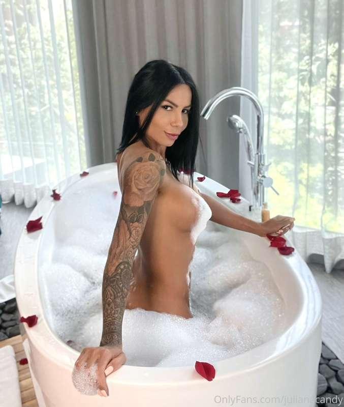 julianacandy main image
