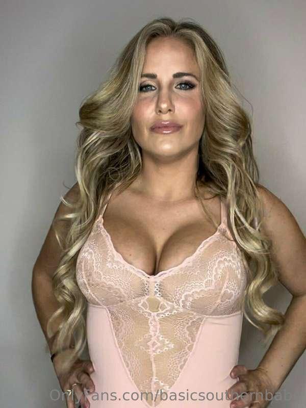 hey sweetie, lets have fun :)