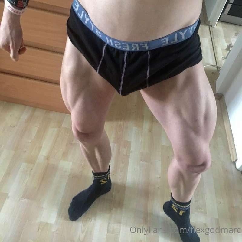 Flex wednesday😈🍆🤤 For custum msg me ❤️ If u like me and my m..