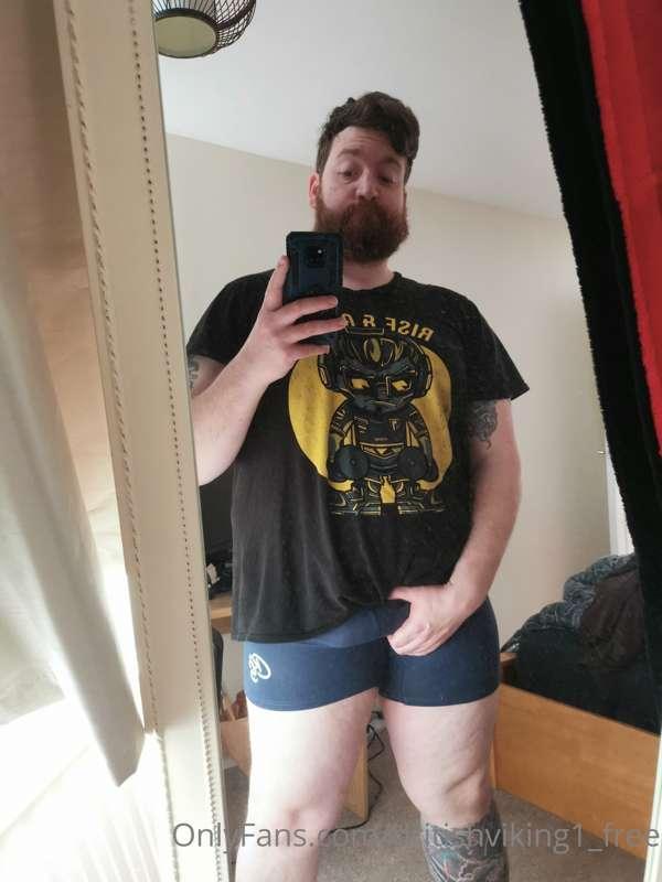 This mirror is filthy!