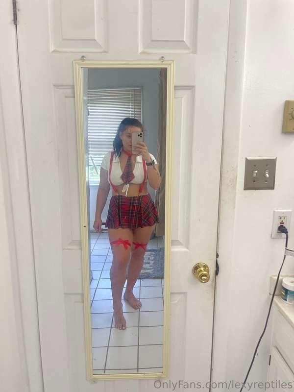 New outfit! I bet you want a solo in it ;)