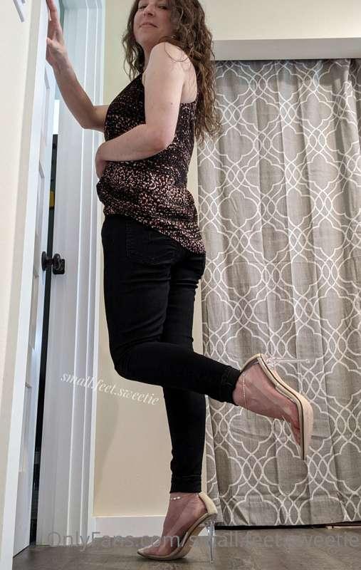 small.feet.sweetie image #5