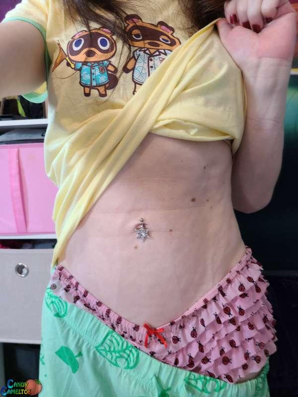 candycameltoe image #0