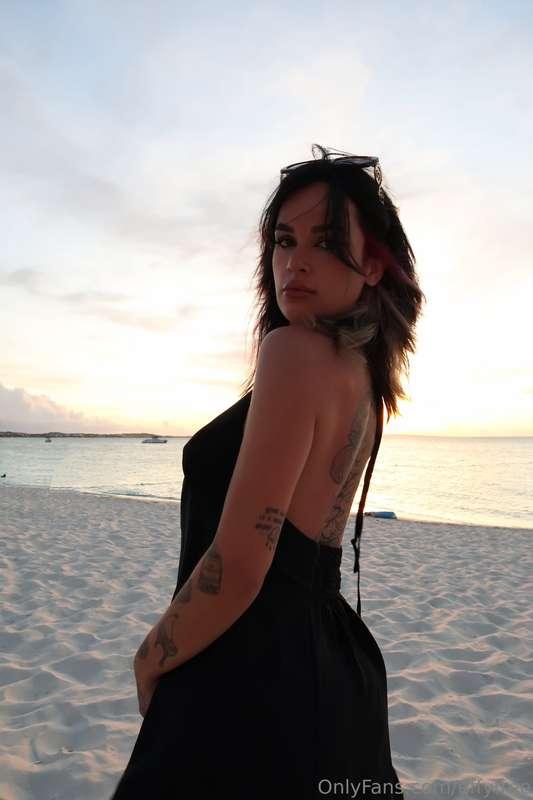 go peek, i dare u 🤫 @effycutiexx 