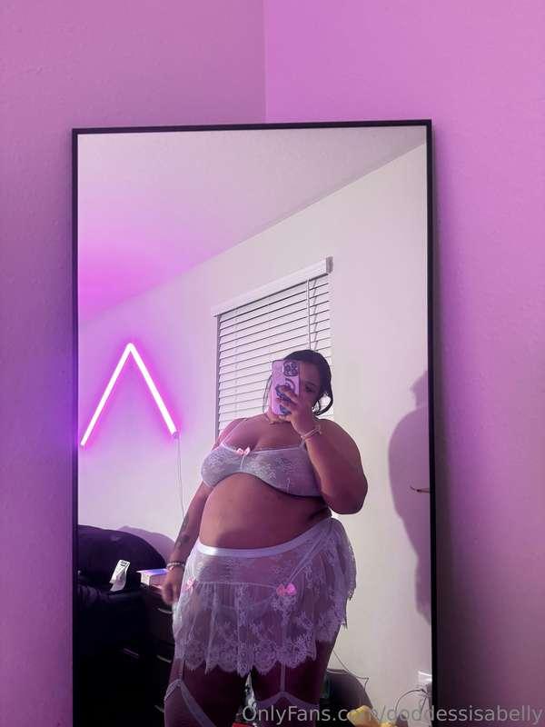 A fun and fresh new lingerie photo set for yall, swipe for s..