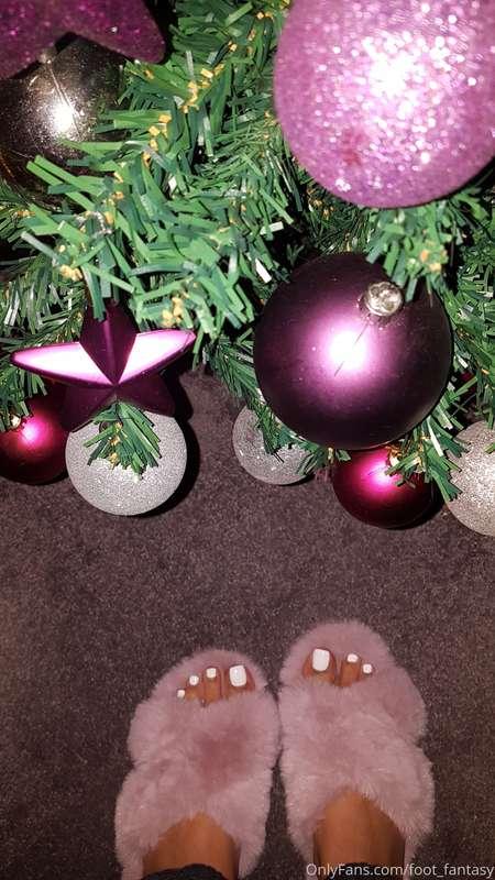 Getting christmasy spoil me for christmas with my amazon wis..