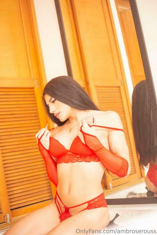 Red lingerie like my red lips💋