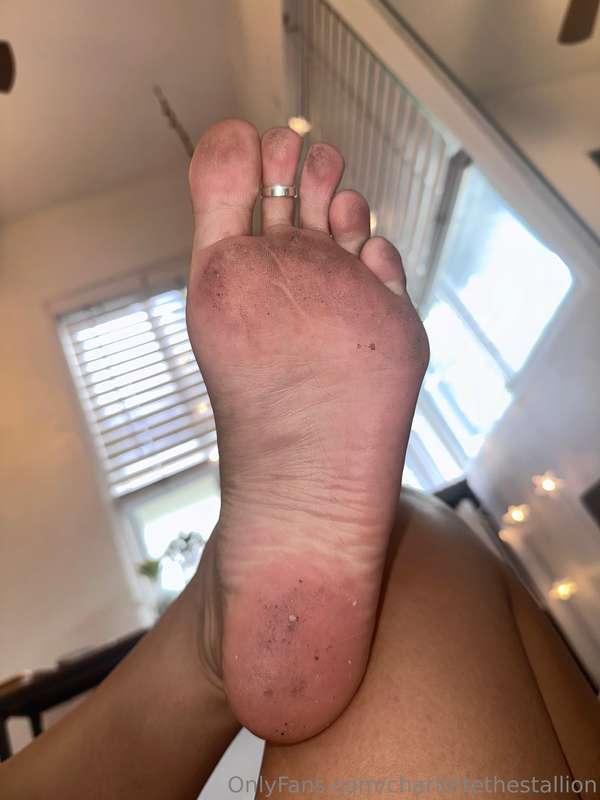 👅dirty dirty soles🥴