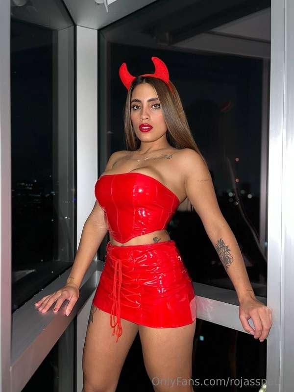 Your hot little devil is ready to make you cum, give me a li..