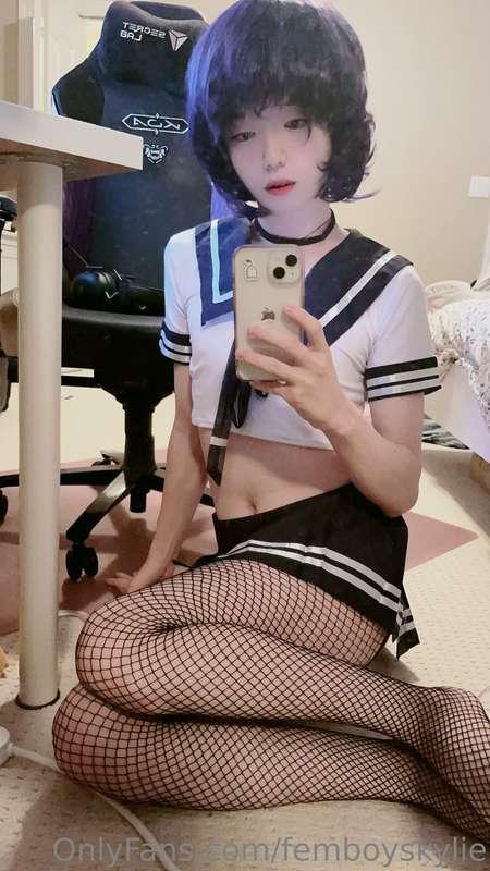 Quick photo dump <3 i’m making custom content tn and i wanna..