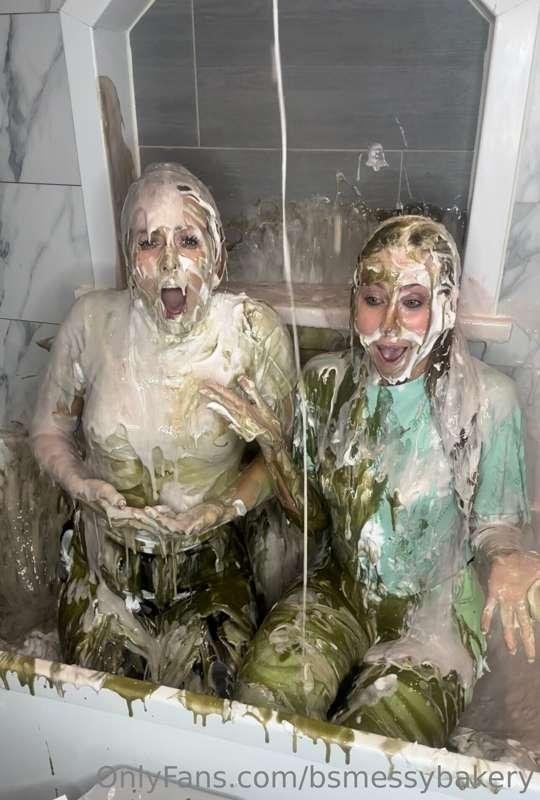 bsmessybakery image #0