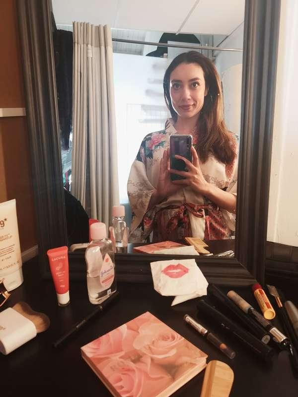 Studio day model clutter behind the scenes 💋