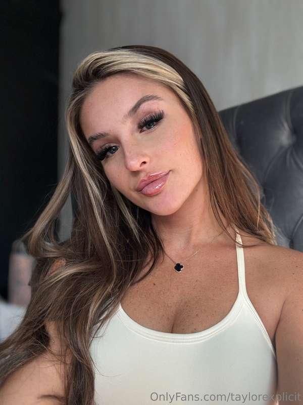 innocent face, naughty thoughts😇😈
