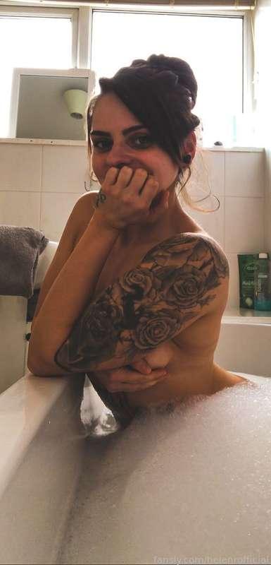 helenrofficial image #19