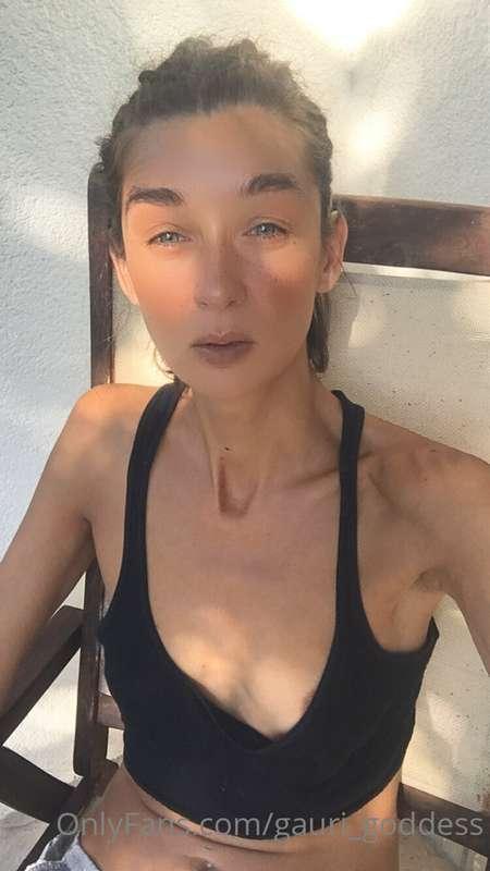 Sweat morning 💕
More is here @gaurigoddess
