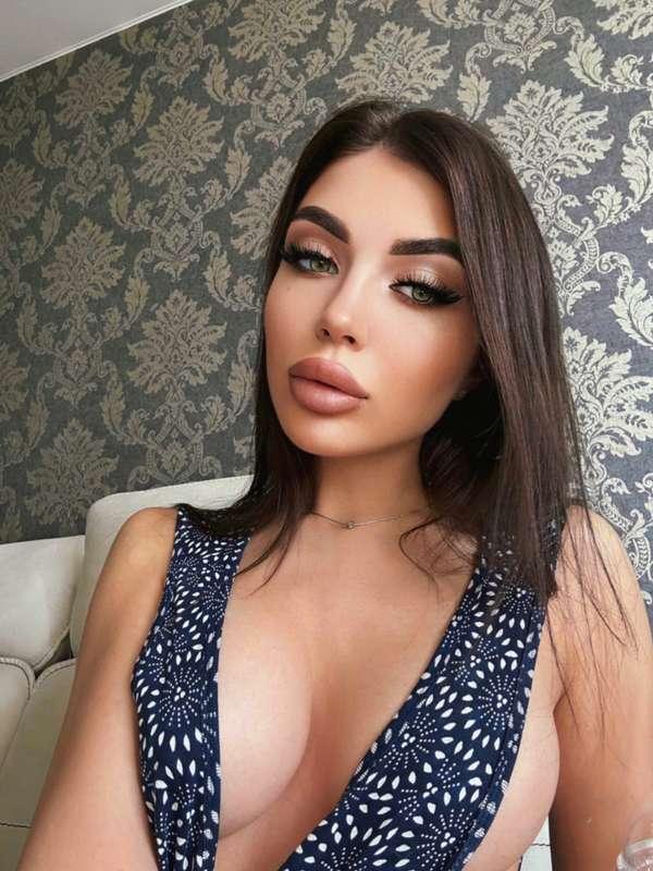 ## **mmm, I'm very horny now, I want your attention! how abo..