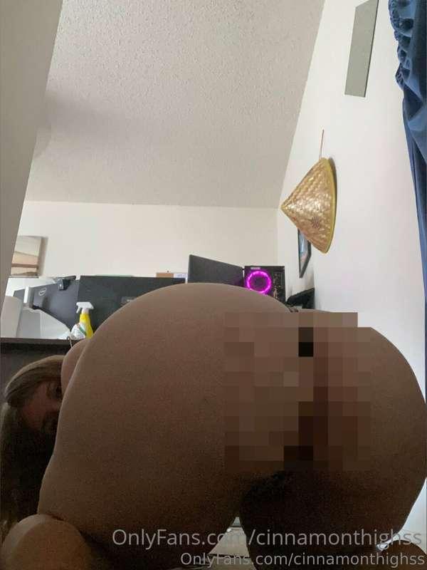 blur cums off in my dms
